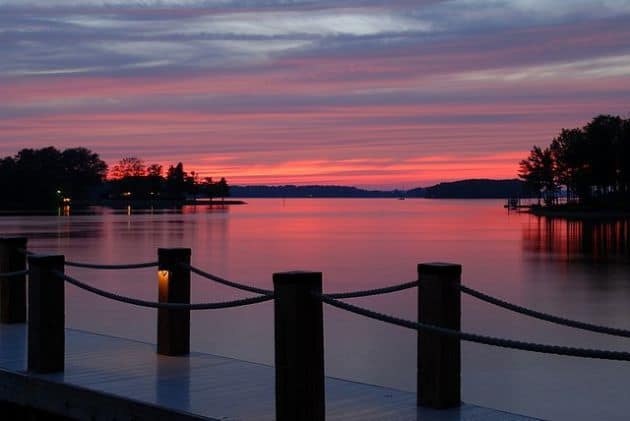 Sunset view of the water at Lake Norman in Charlotte, North Carolina