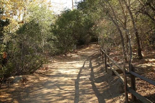 Dirt path in the Oak County Nature Center in Anaheim California