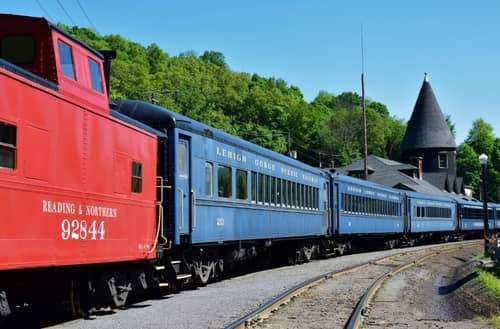 Scenic Railroad passing through the Pocono Moutnains