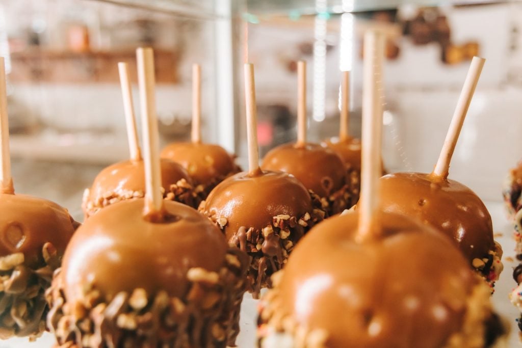 caramel apples