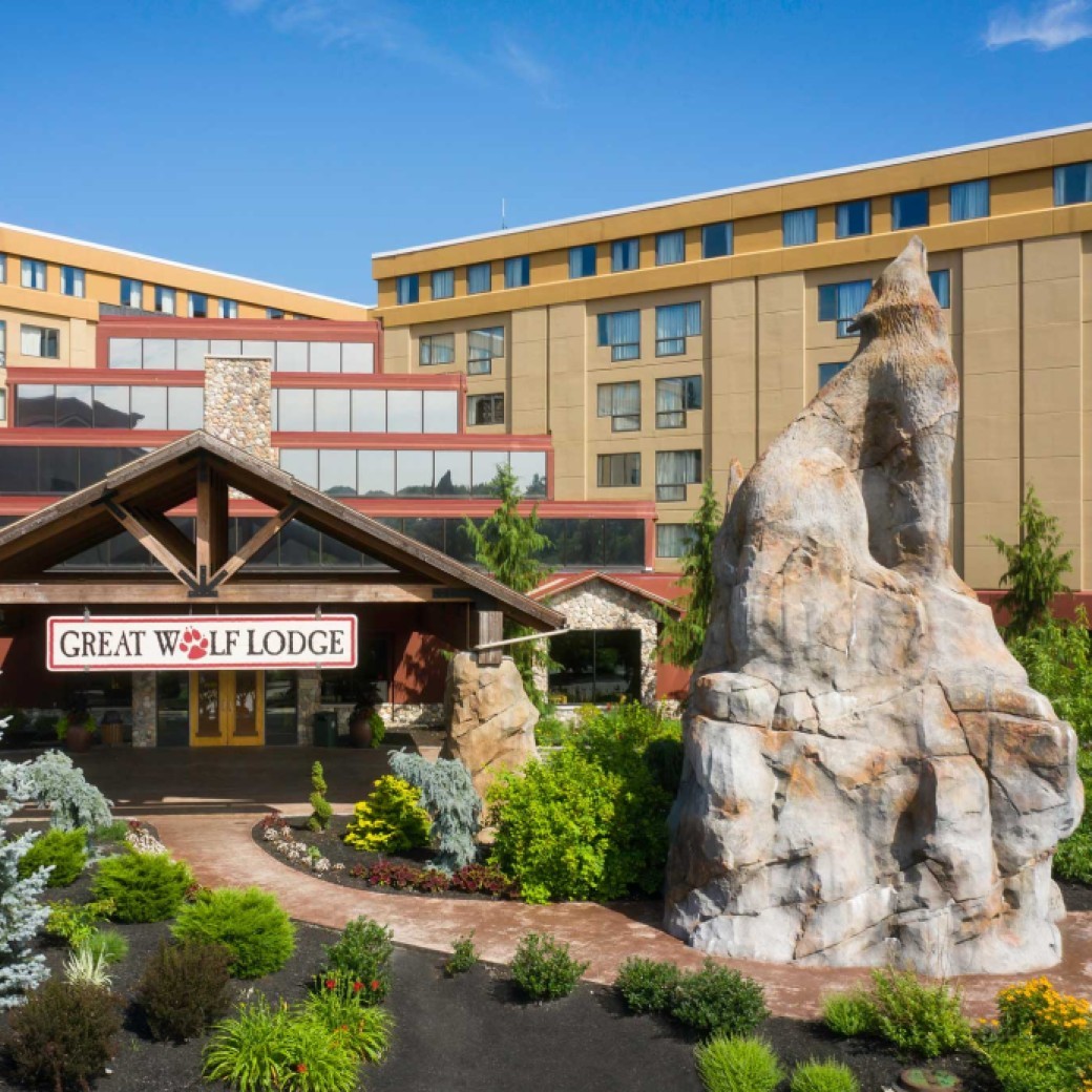 New outlook of Great Wolf Lodge New England
