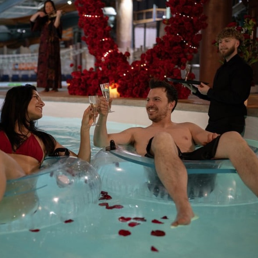 Couple enjoying the valentins day at Great Wolf Lodge