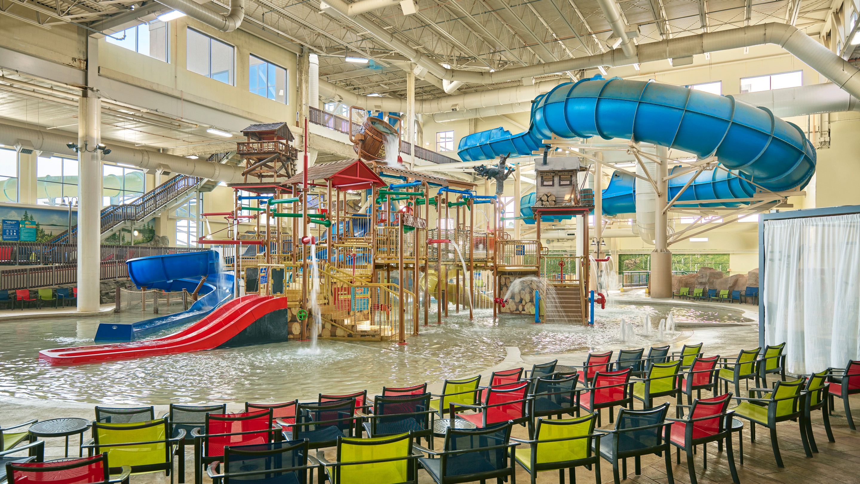 Indoor water park near Minneapolis Minnesota