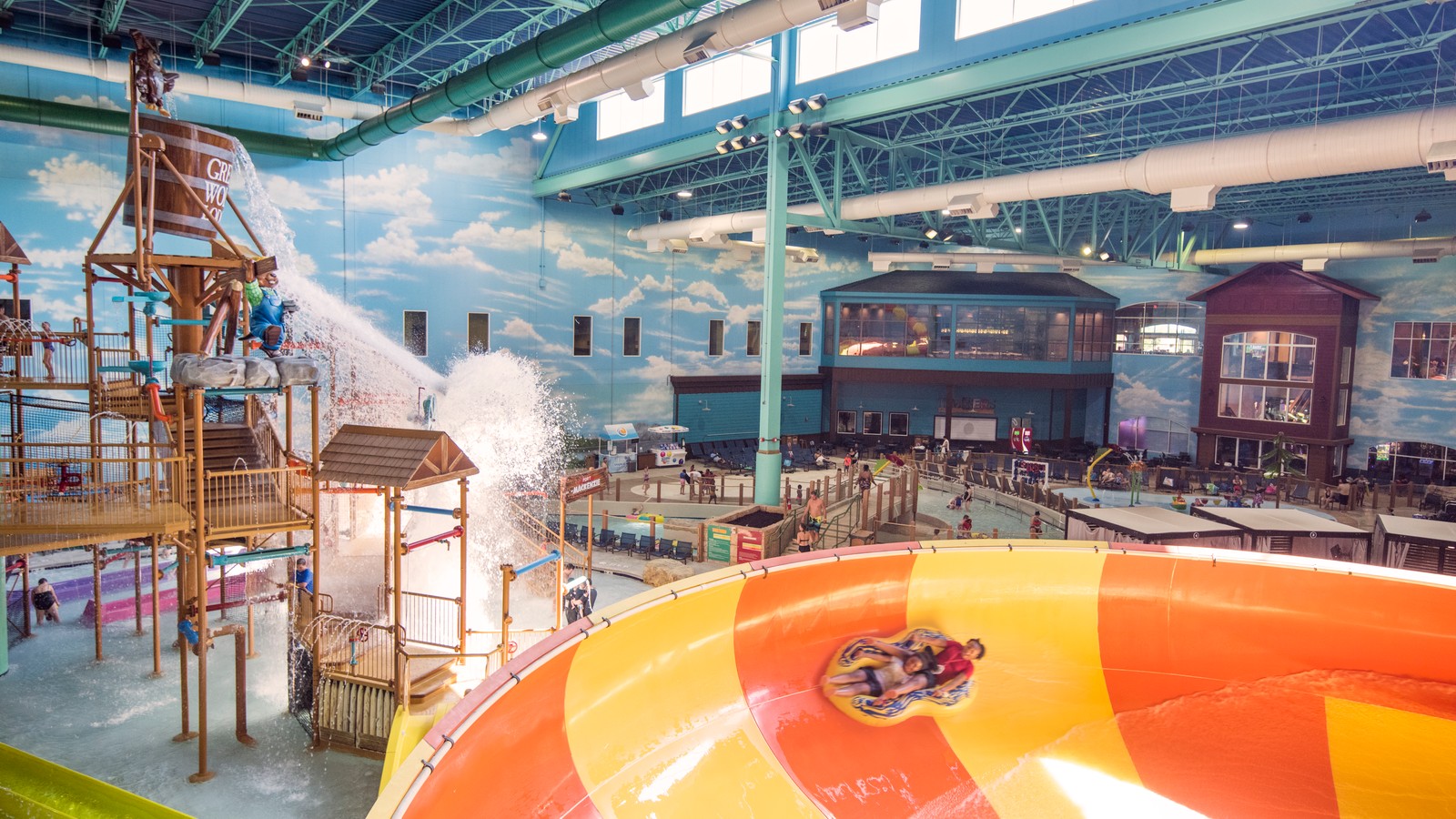 view of the Great Wolf Lodge indoor water park in Gurnee near Chicago