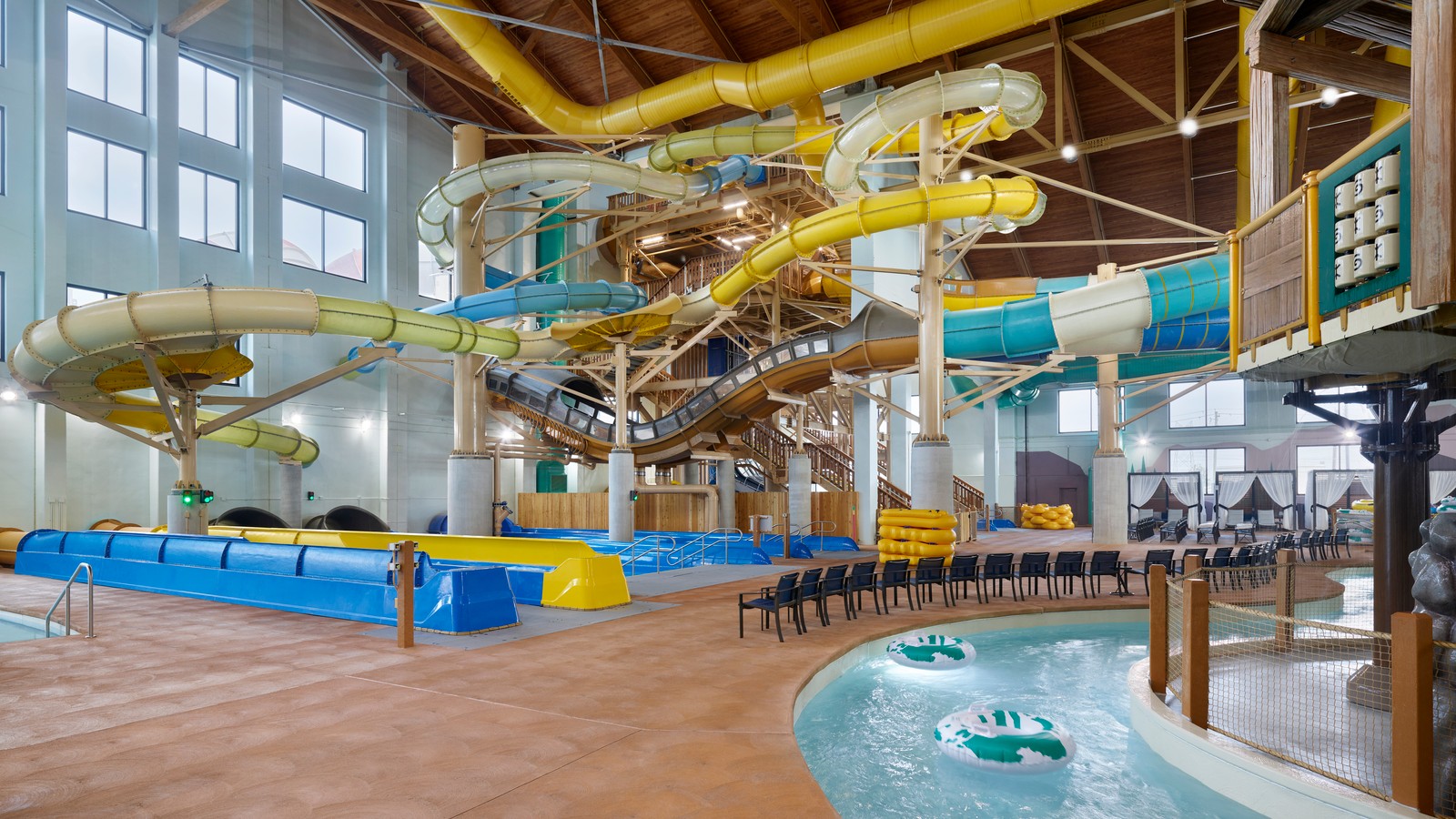 view of the Great Wolf Lodge indoor water park in Webster near Houston, TX