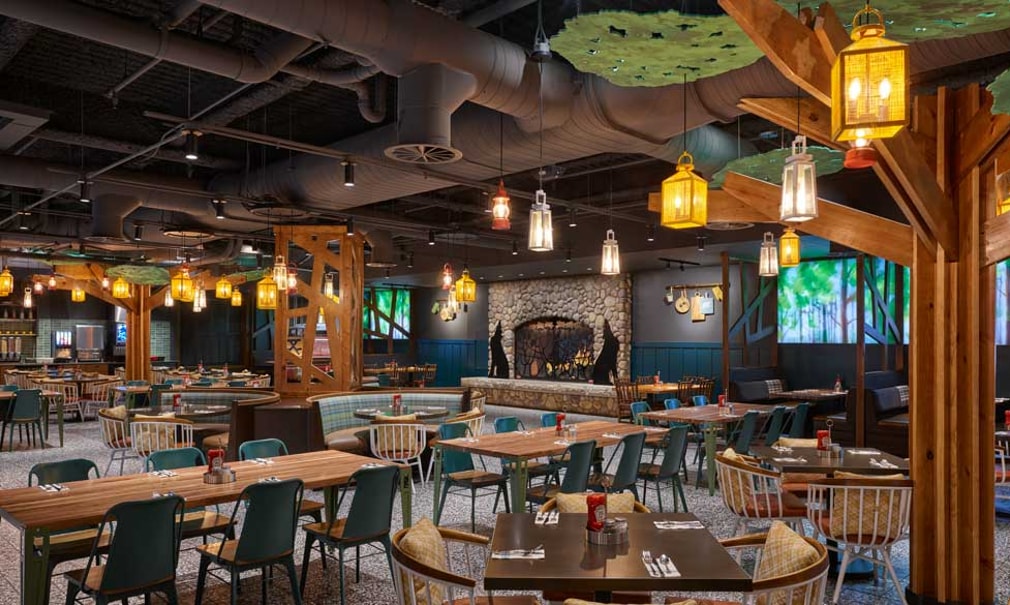 Timber Tables Kitchen Resturnat