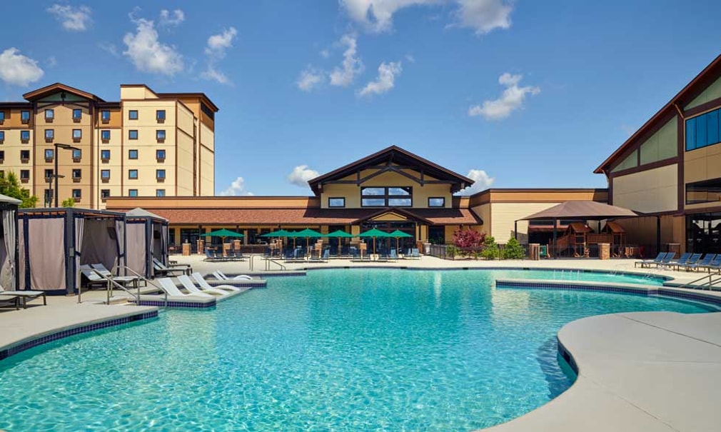 Outdoor pool in atlanta georgia