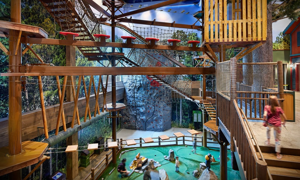 Ropes course at Chicago waterpark 