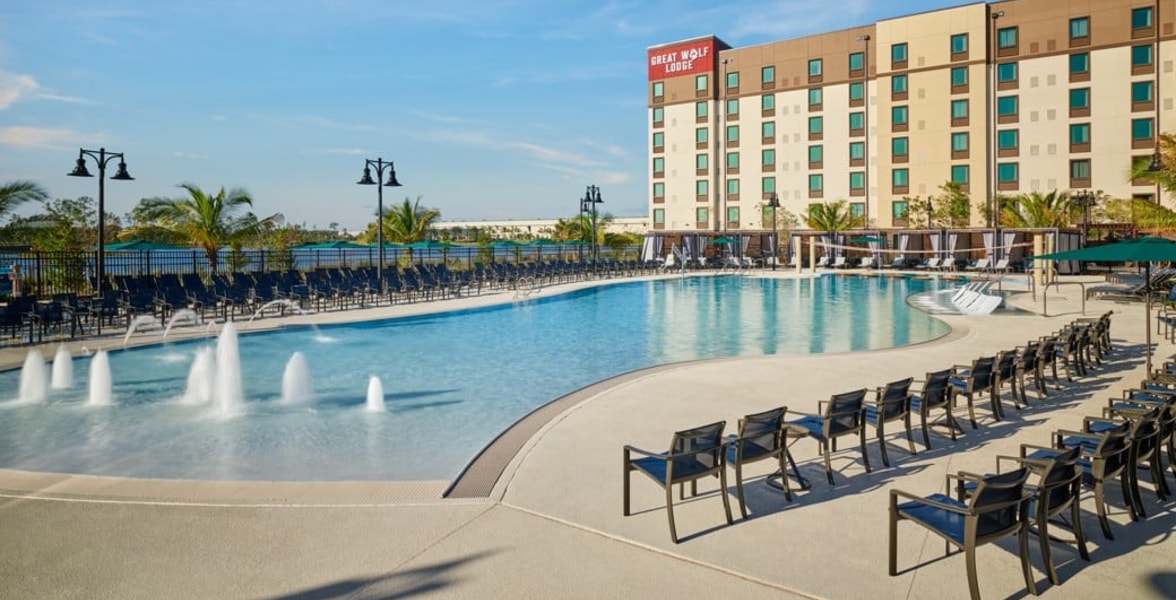 Naples outdoor pool