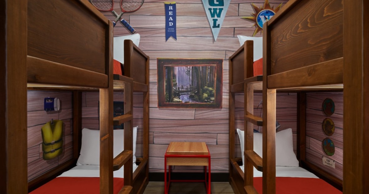 Guest room at Great Wolf Lodge Naples