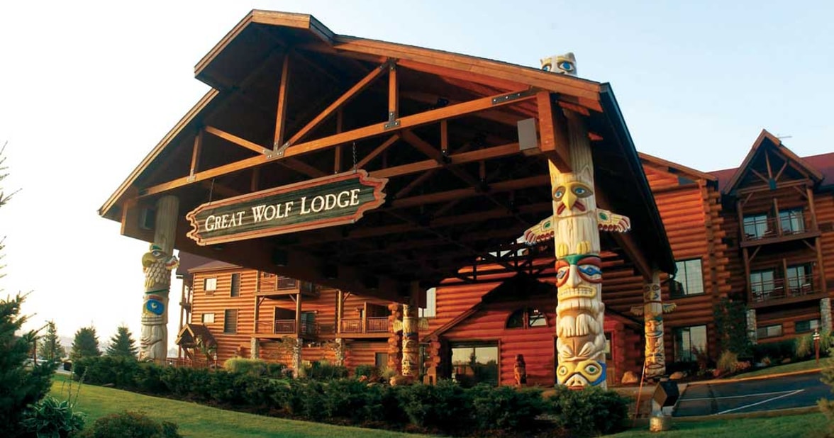 Sandusky waterpark resort entrance