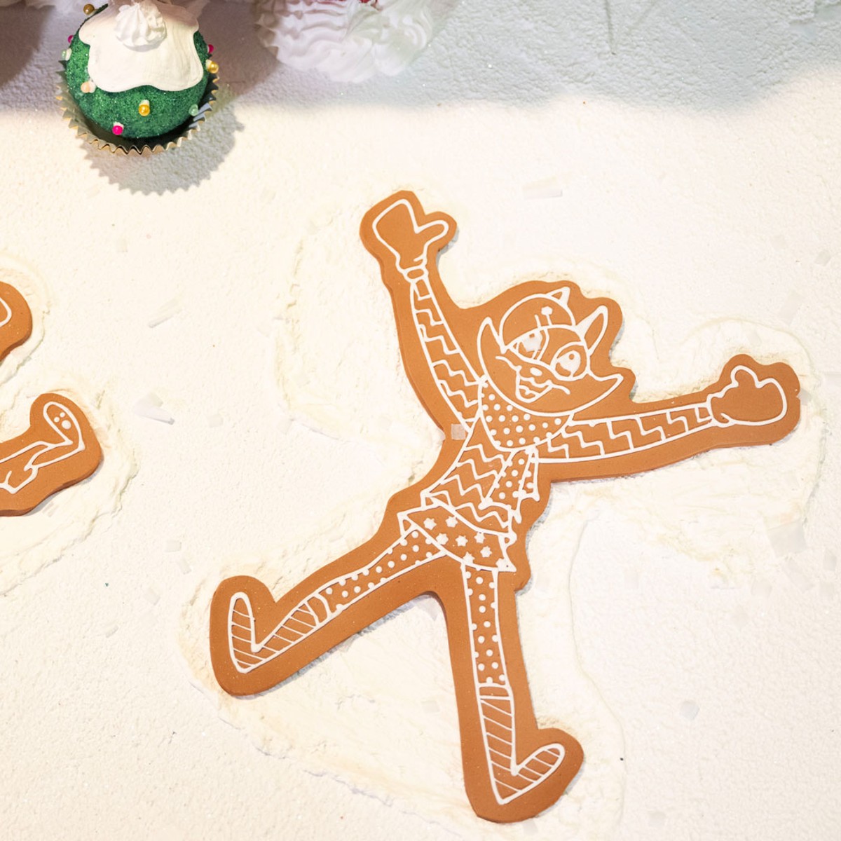 gingerbread house decorations maryland