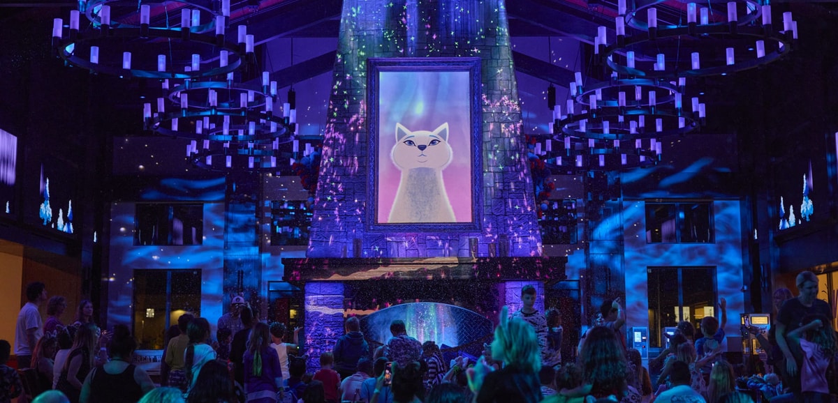 children watching an immersive experience show at great wolf lodge