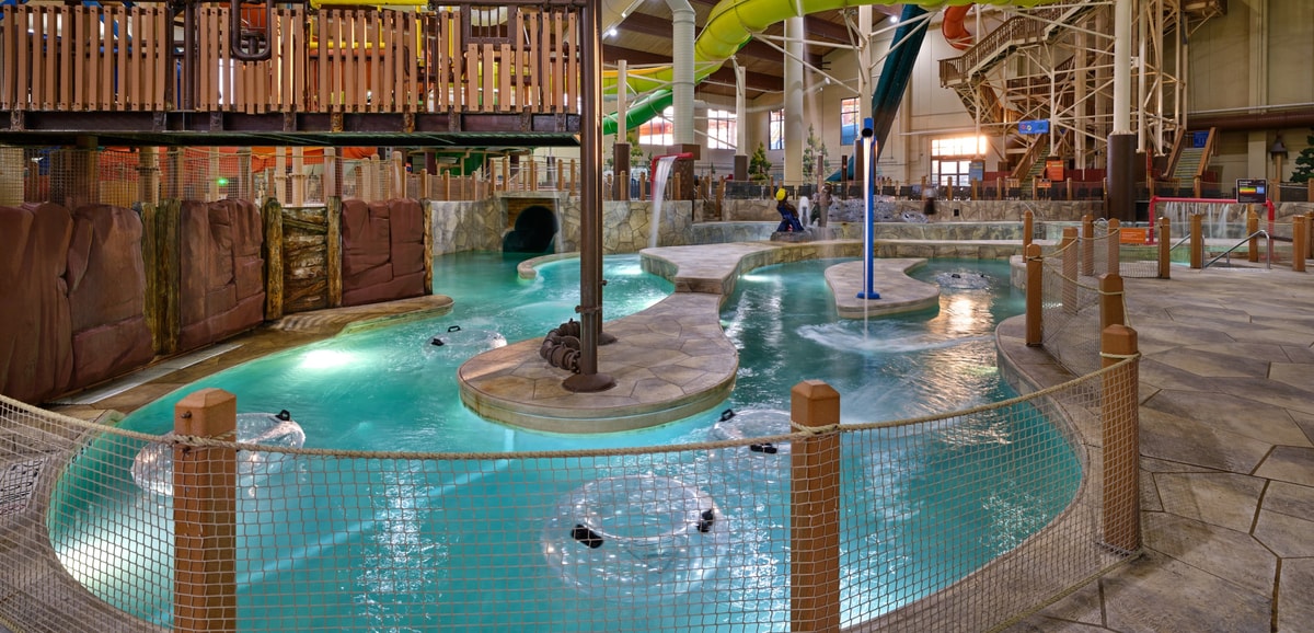 lazy river attraction