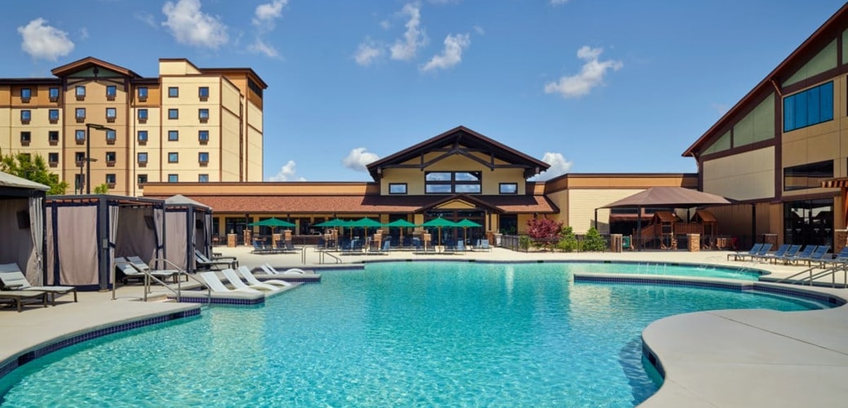 girl swimming under water