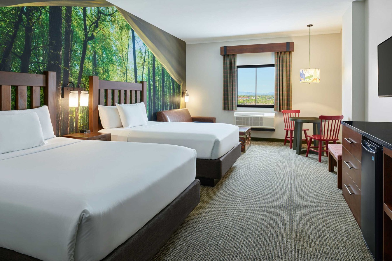 family suites in waterpark resort