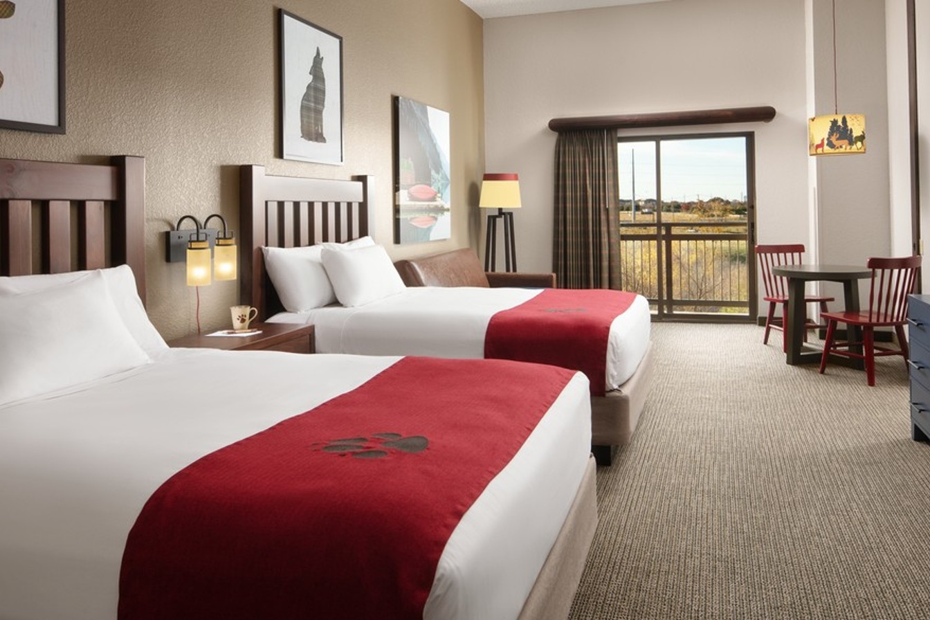 Guest room at Grapevine Great Wolf Lodge