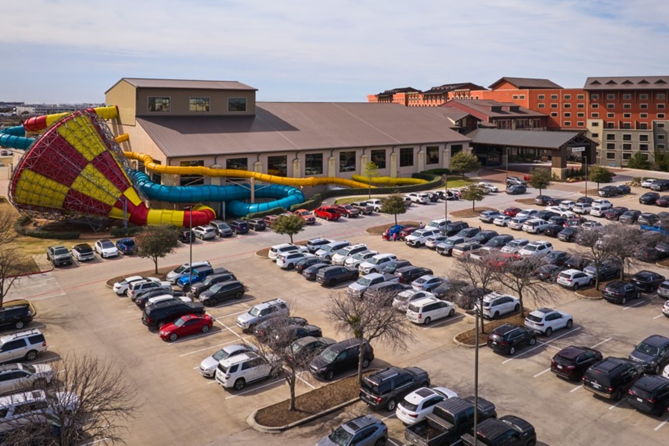 Aerial view of Grapevine Great Wolf Lodge
