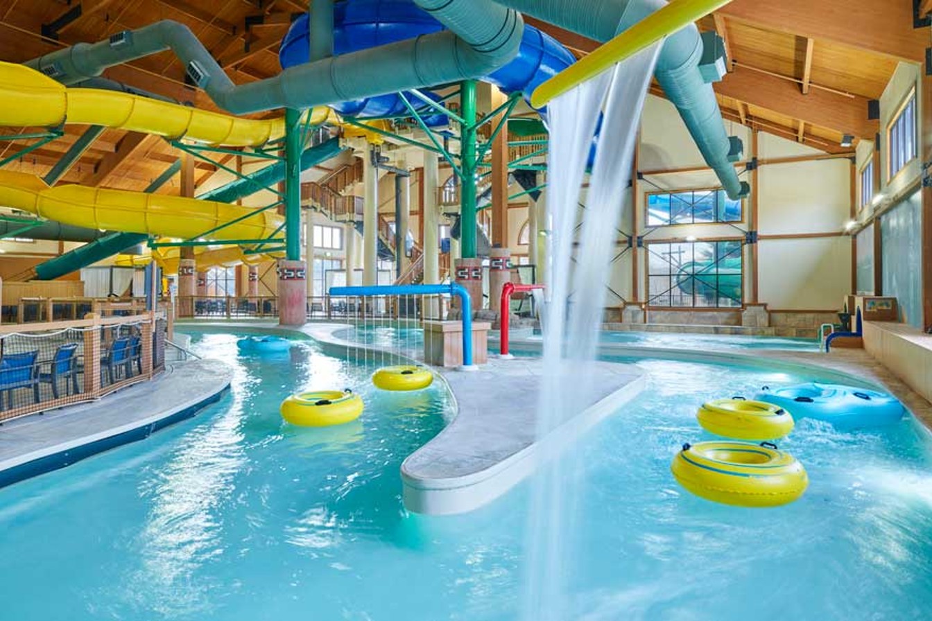 lazy river at indoor waterpark in traverse city