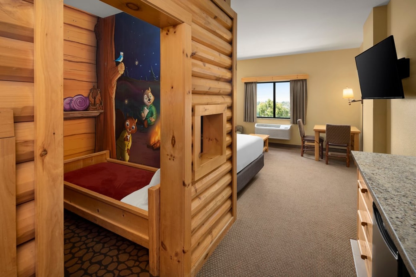 KidCabin suite at great wolf lodge Anaheim
