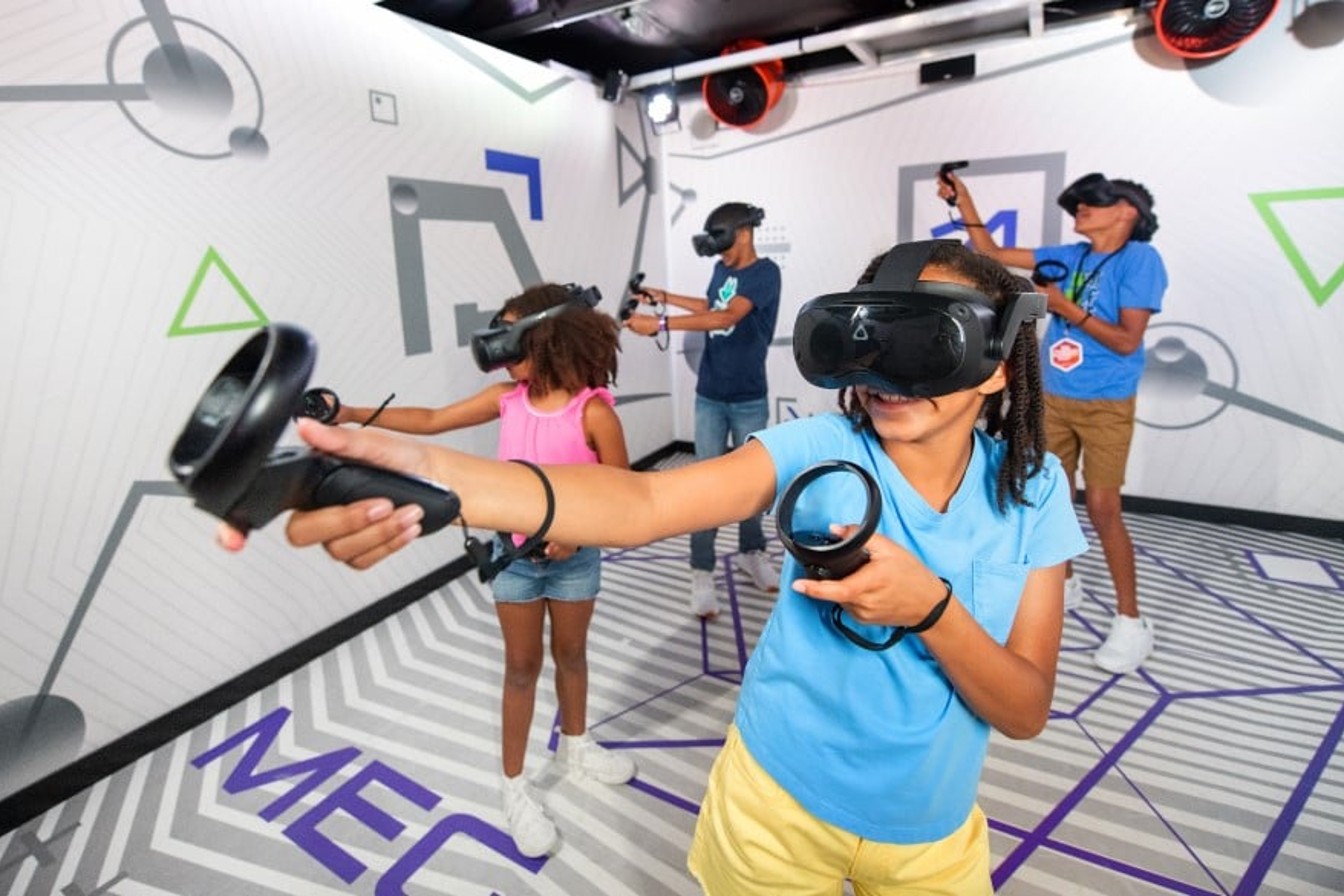 Kids playing a virtual reality game