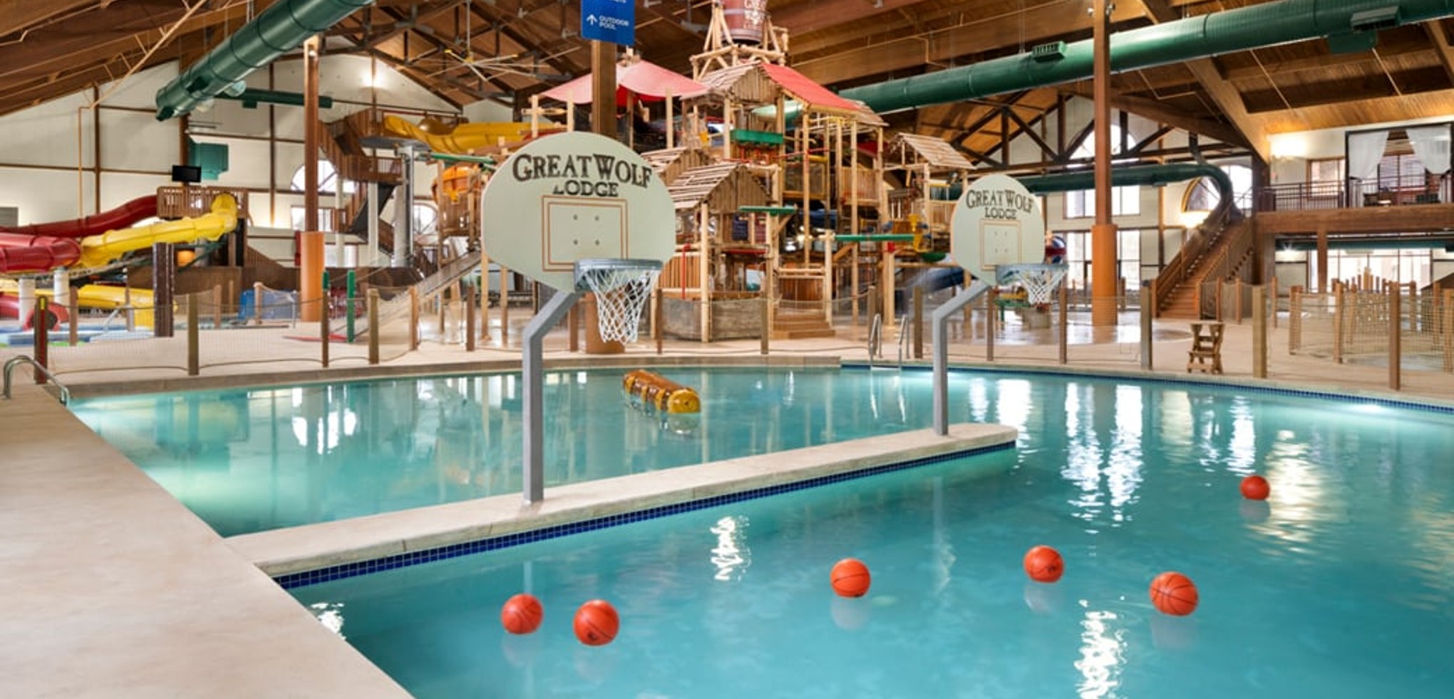 Great Wolf Sandusky  Chinook Cove pool