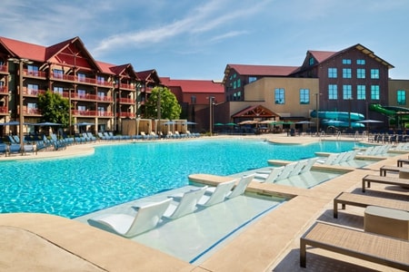 outdoor pool in Poconos