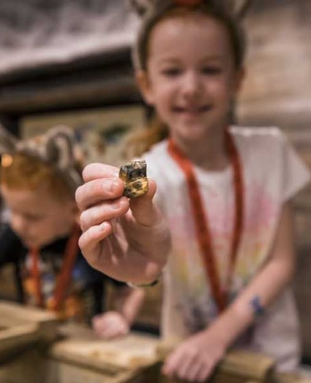 kids playing a game of stone 