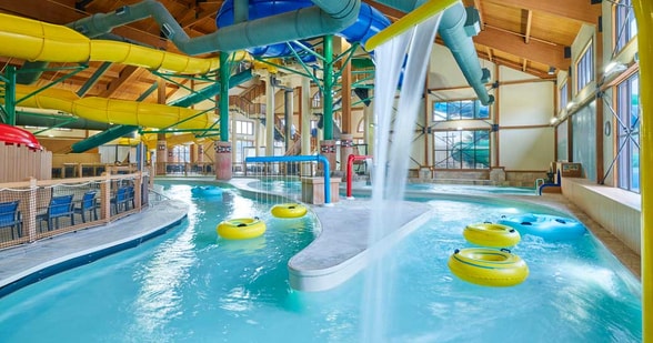 lazy river at indoor waterpark in traverse city