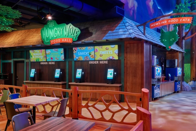 Dining area at Naples Great Wolf Lodge