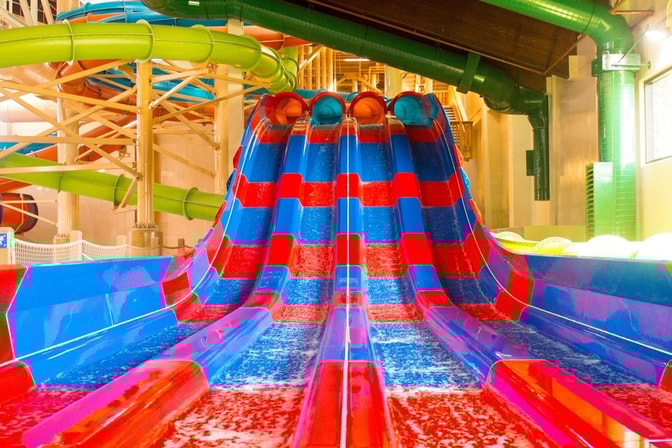 water slide image in great wolf lodge Anaheim