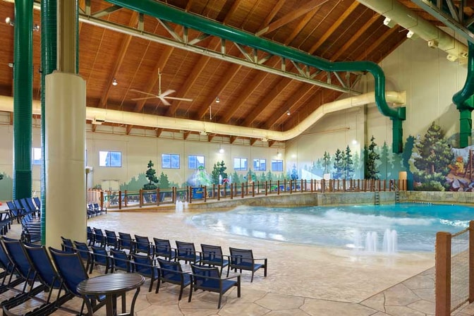 wave pool at waterpark in colorado