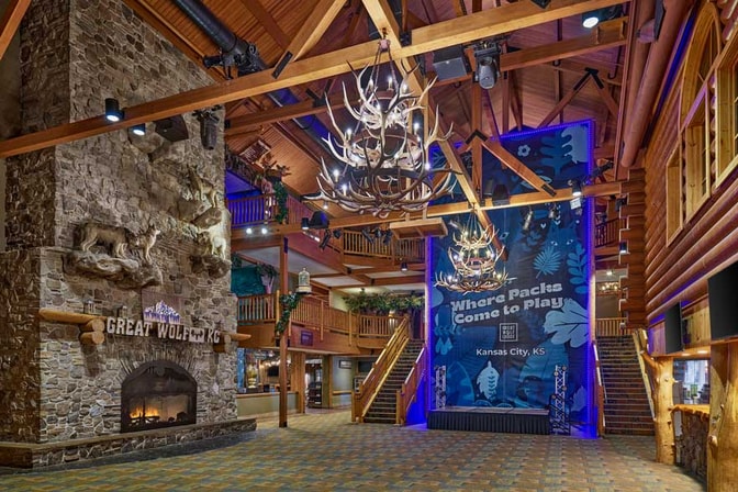 main guest lobby inside waterpark in Kansas City