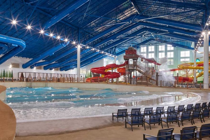 wave pool at waterpark in maryland