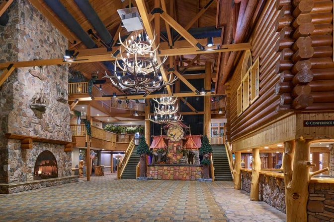 lobby area in traverse city resort