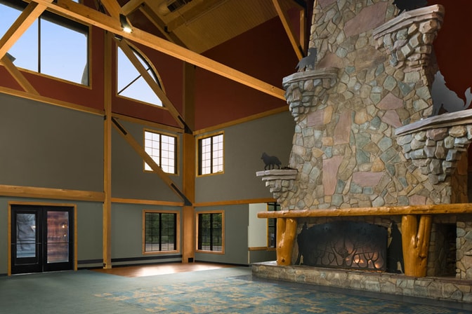 lobby area in williamsburg resort