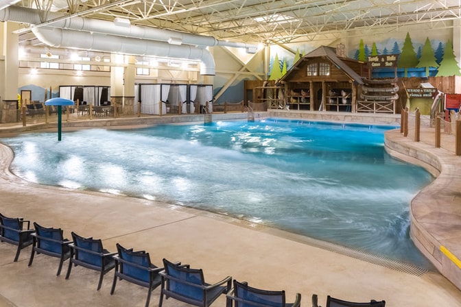 wave pool in williamsburg resort