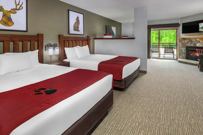 suite with fireplace in williamsburg