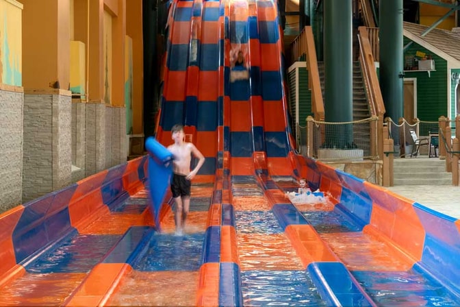 water slide in waterpark in wisconsin dells