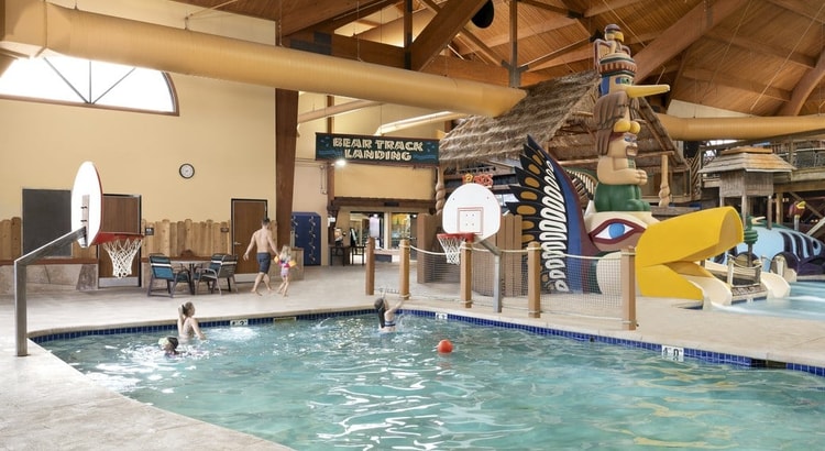 Guest Enjoying at Chinook Cove at Great Wolf Lodge Wisconsin Dells