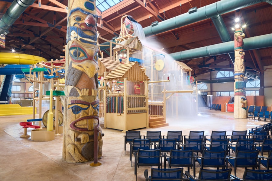 A wide shot of the water treehouse at Great Wolf Lodge Kansas