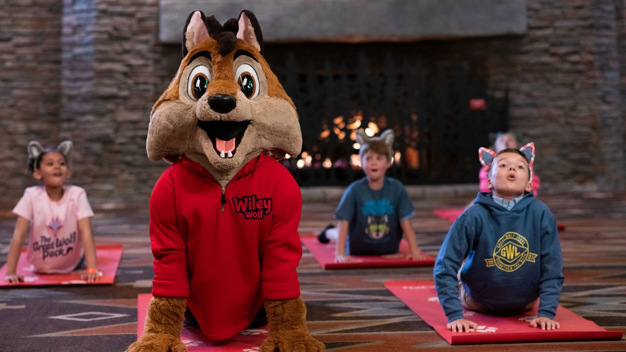 Children doing yoga at Great Wolf Lodge