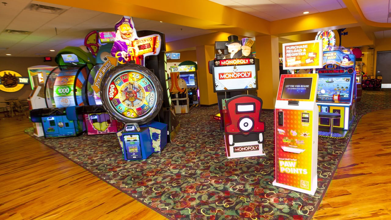 Different kind of games at NL Arcade New England