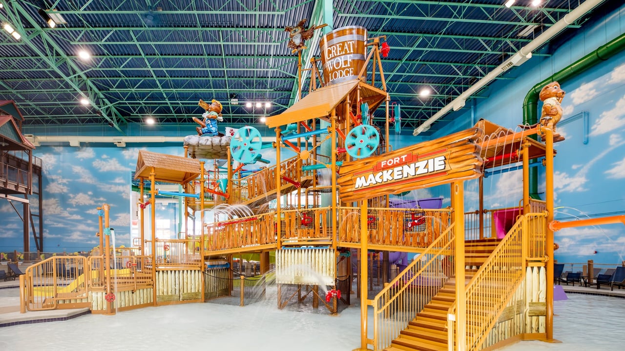 water tree fort in Gurnee near Chicago