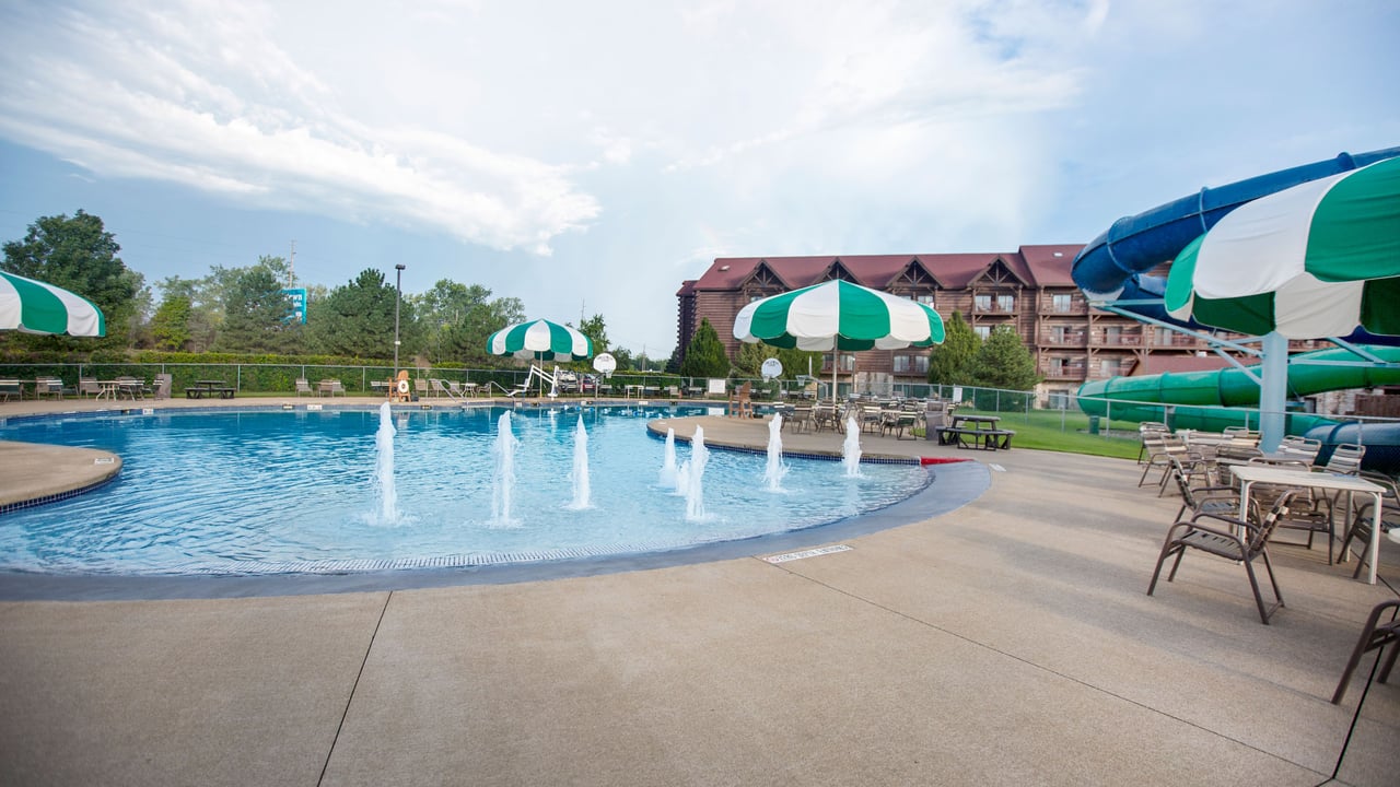 outdoor pool in Sandusky Ohio