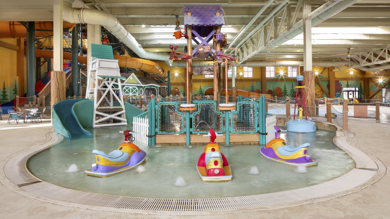 Cub Paw Pool at Great Wolf Lodge Wisconsin Dells