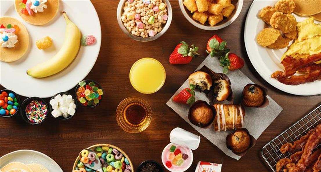 a variety of breakfast offerings at Great Wolf Lodge