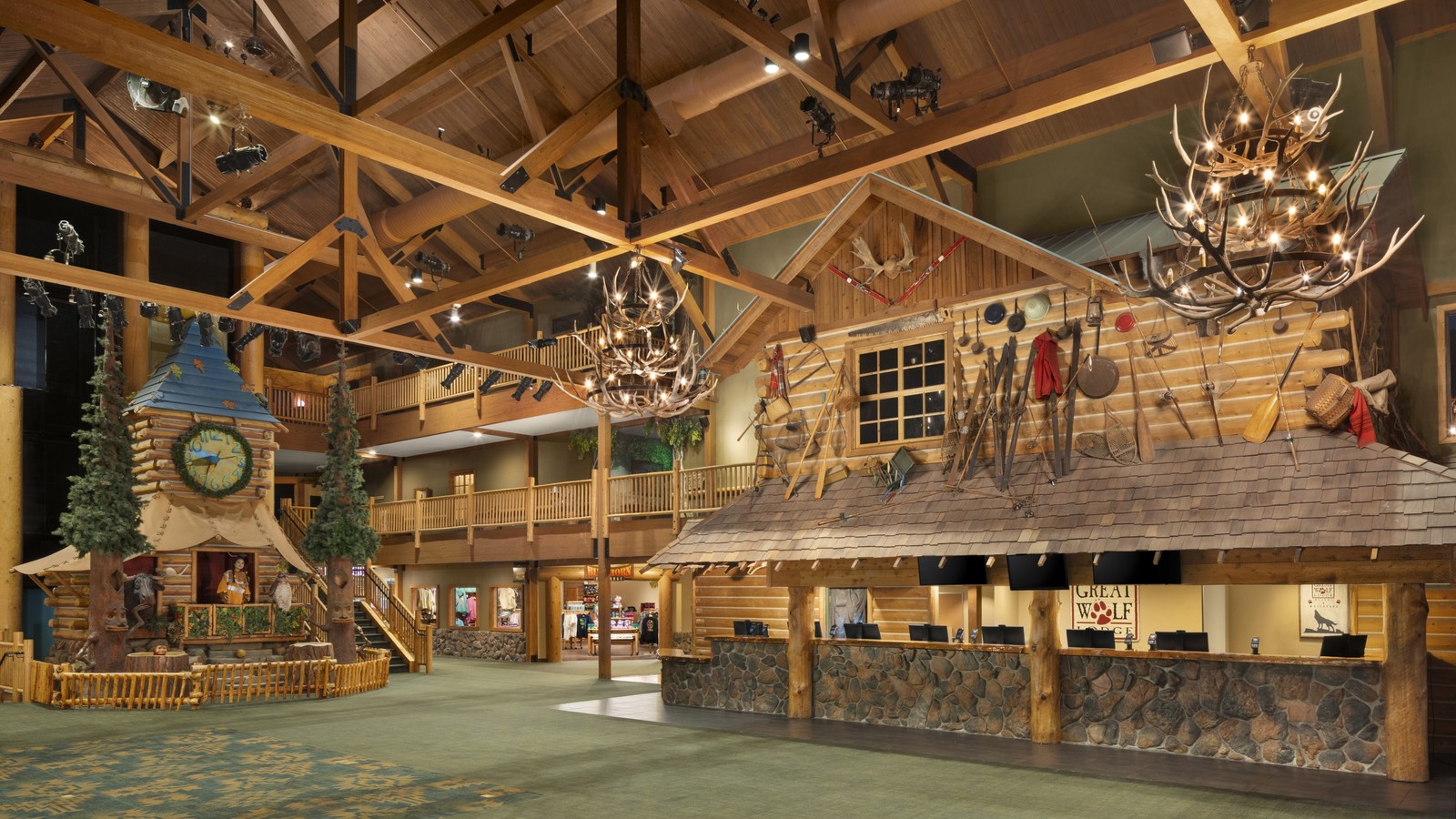 Outdoor pool at Great Wolf Lodge Mason