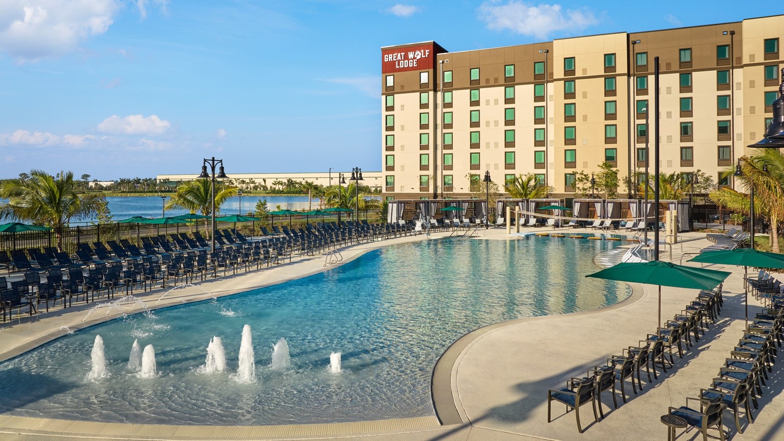 outdoor pool in Naples, FL