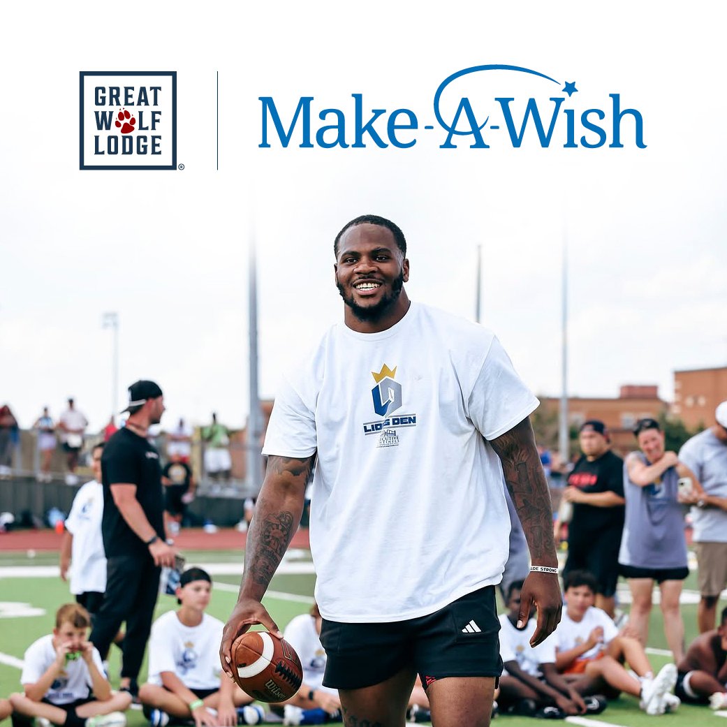 Micah Parsons olding a football ball
